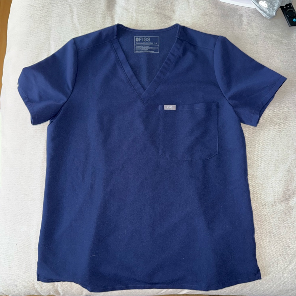 Figs Catarina scrub top